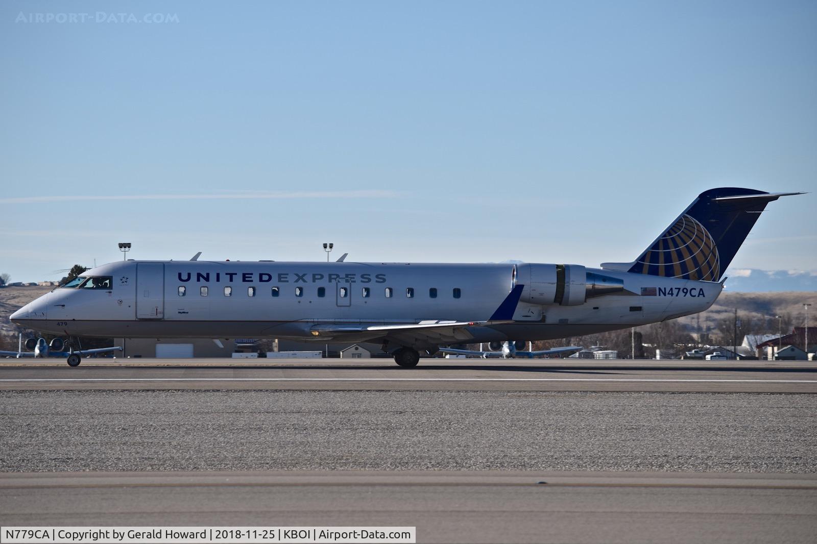 N779CA, 1999 Bombardier CRJ-100ER (CL-600-2B19) C/N 7306, Landing roll out on RWY 10L.