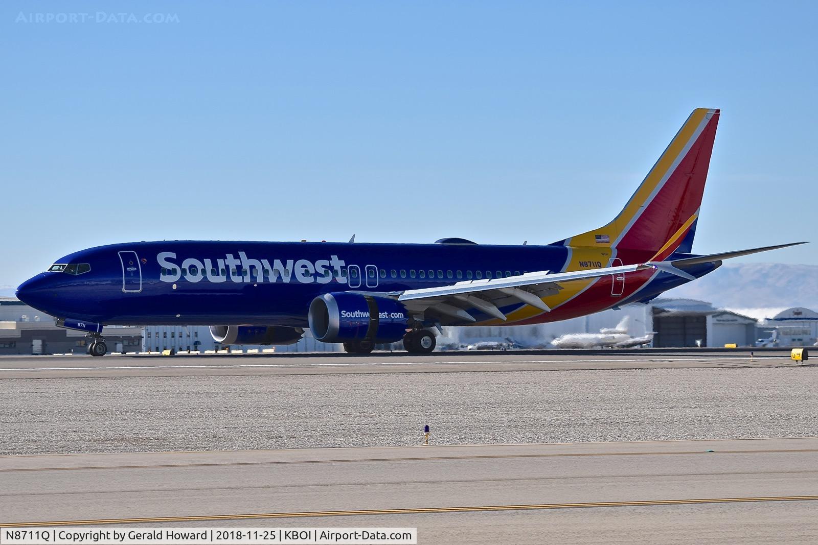 N8711Q, 2017 Boeing 737-8 MAX C/N 36979, Landing roll out on RWY 10L.