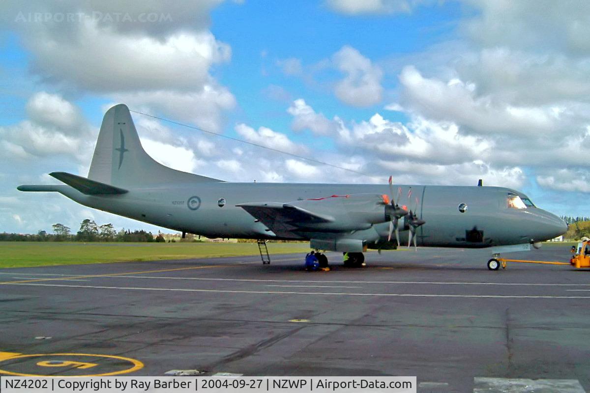 NZ4202, 1966 Lockheed P-3K Orion C/N 185-5192, NZ4202   Lockheed P-3K2 Orion [5192] (Royal New Zealand Air Force) Whenuapai~ZK 27/09/2004