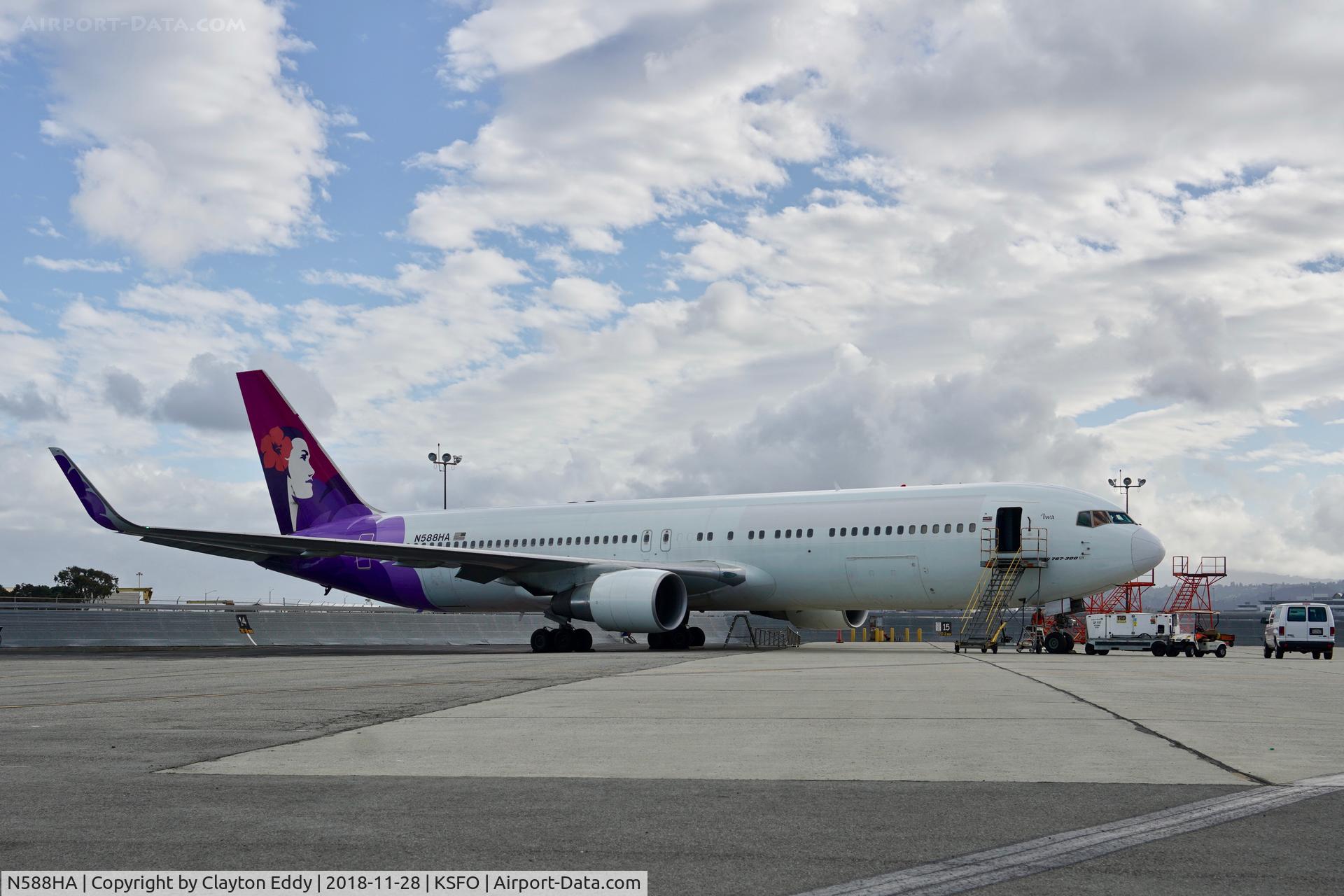 N588HA, 2002 Boeing 767-3CB C/N 33466, SFO 2018.