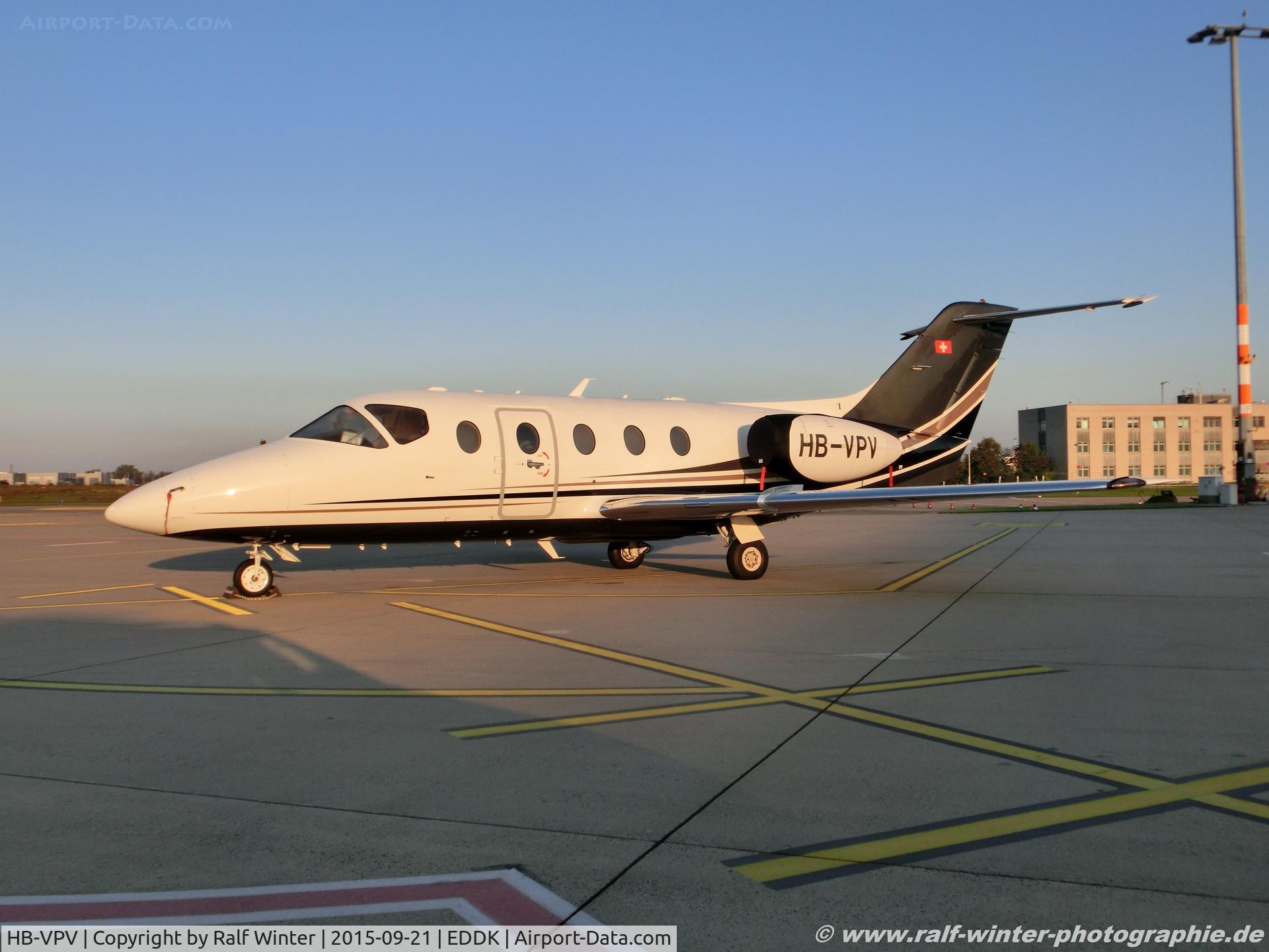 HB-VPV, 2005 Raytheon Hawker 400XP C/N RK-413, Beechcraft 400A Beechjet - FP FPG TAG Aviation- RK-413 - HB-VPV - 21.09.2015 - CGN