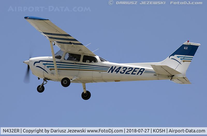 N432ER, 1998 Cessna 172R C/N 17280652, Cessna 172R Skyhawk  C/N 17280652, N432ER