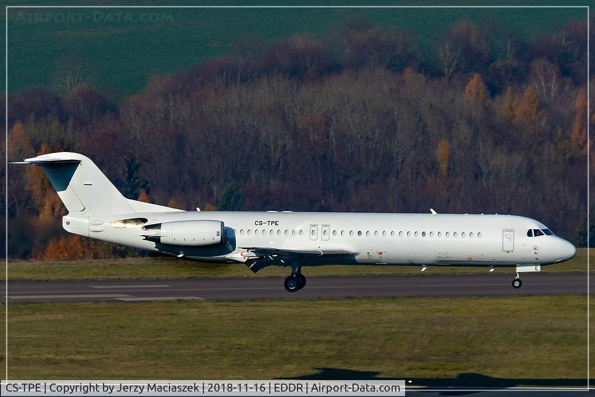 CS-TPE, 1991 Fokker 100 (F-28-0100) C/N 11342, Fokker 100