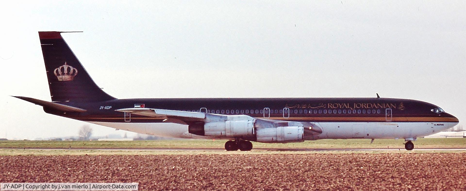 JY-ADP, 1971 Boeing 707-3D3C C/N 20495, taxiing Brussels '90s