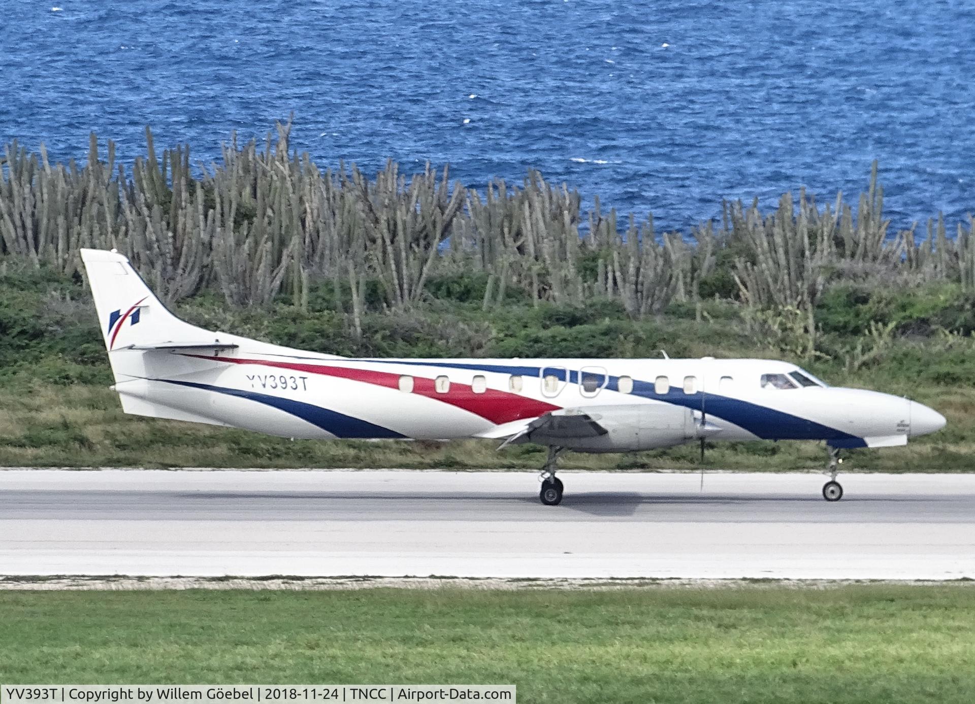 YV393T, 1992 Fairchild SA-227DC Metro 23 C/N DC-812B, Taxi to the gate of Hato airport