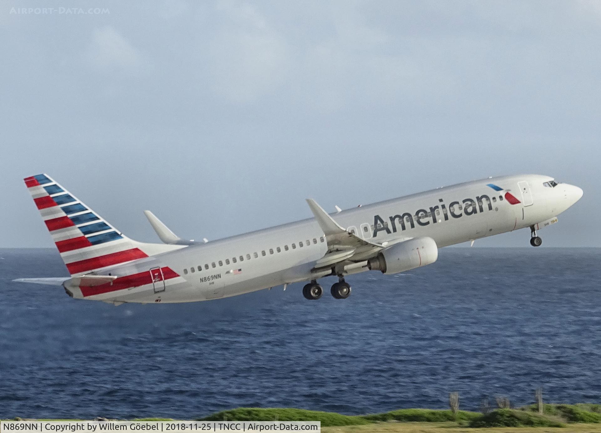 N869NN, 2011 Boeing 737-823 C/N 40764, Take off from Hato Airport