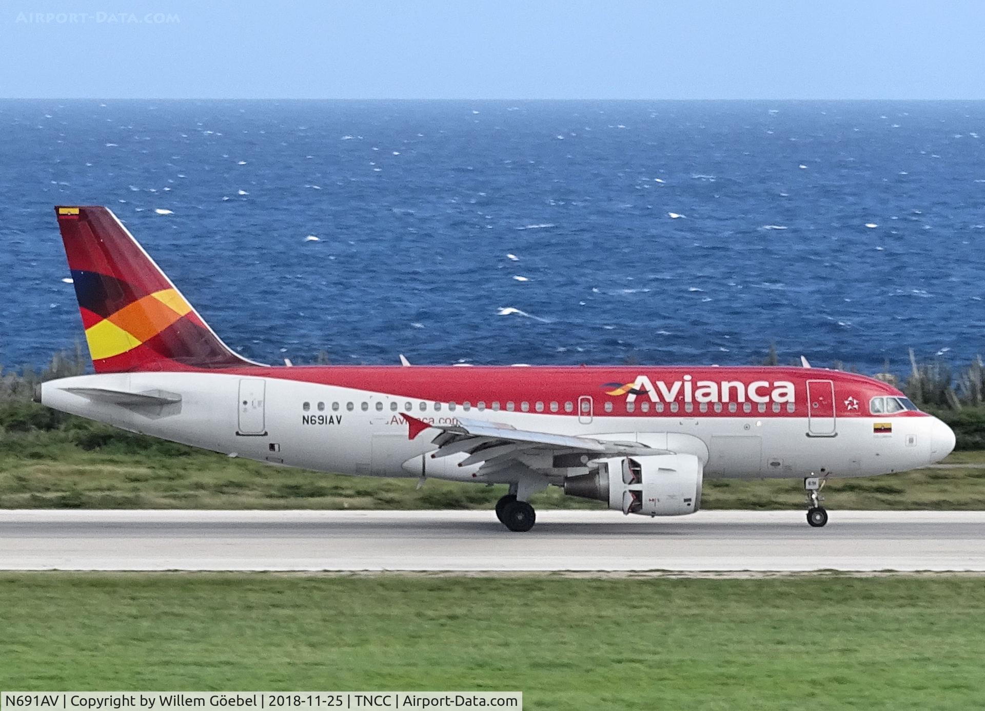 N691AV, 2008 Airbus A319-115 C/N 3691, Taxi to the gate of Hato airport