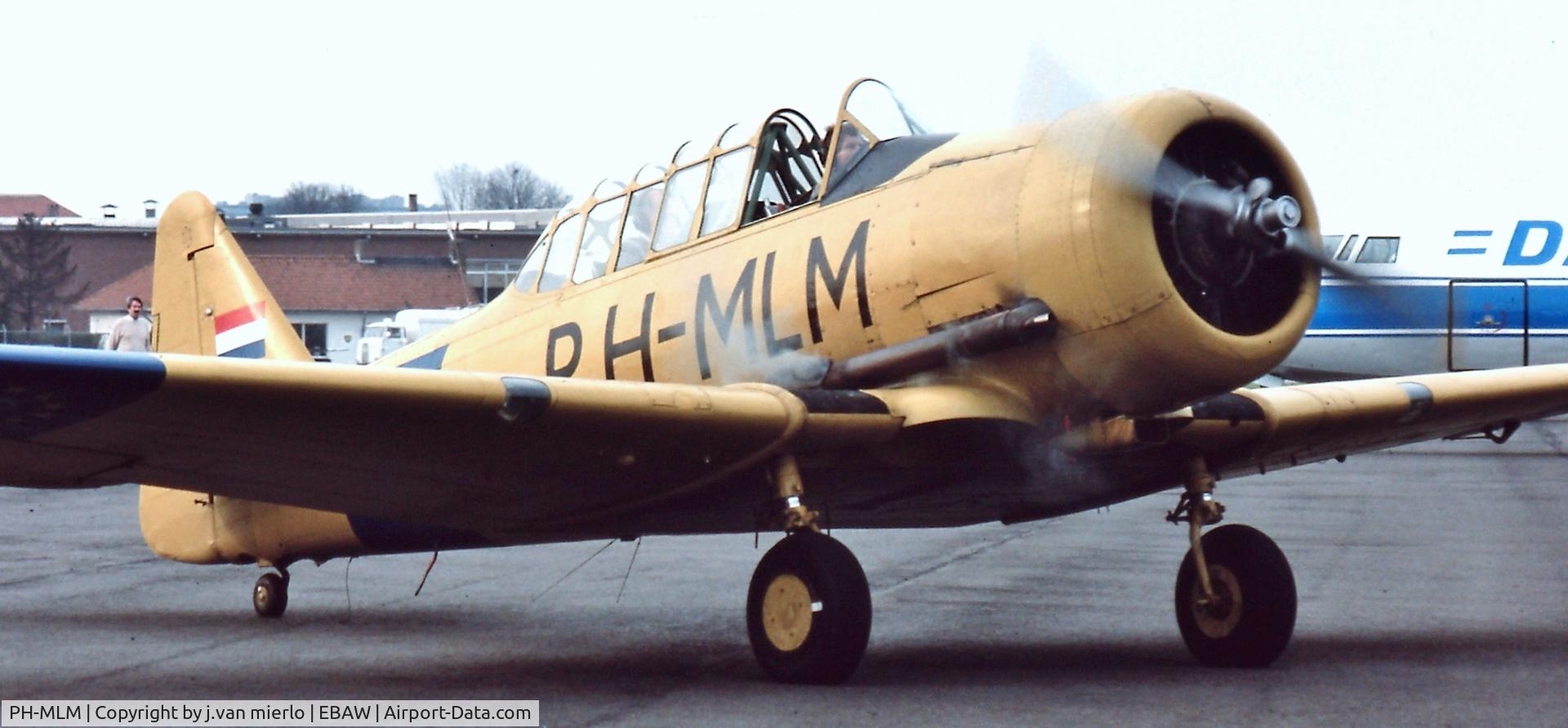 PH-MLM, Noorduyn AT-16 Harvard IIB C/N 14A-1444, Antwerpen, Belgium '90s