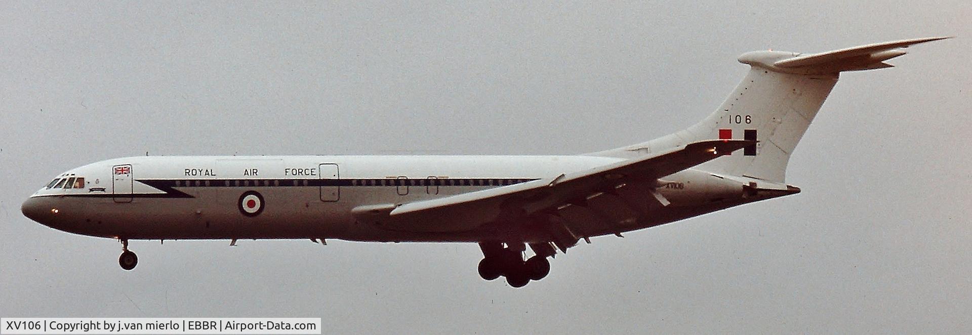 XV106, 1967 Vickers VC10 C.1K C/N 836, Approaching EBBR 25L 90s