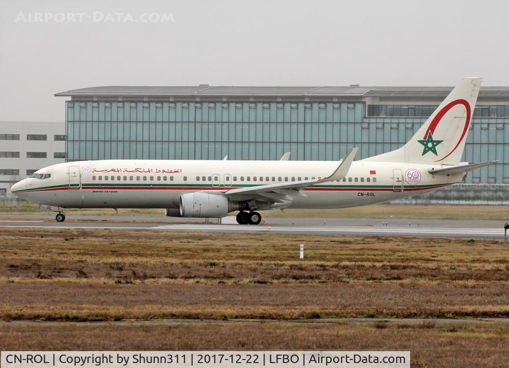 CN-ROL, 2007 Boeing 737-8B6 C/N 33065, Lining up rwy 32R for departure... Additional 60th years patch at the rear fuselage, under tail