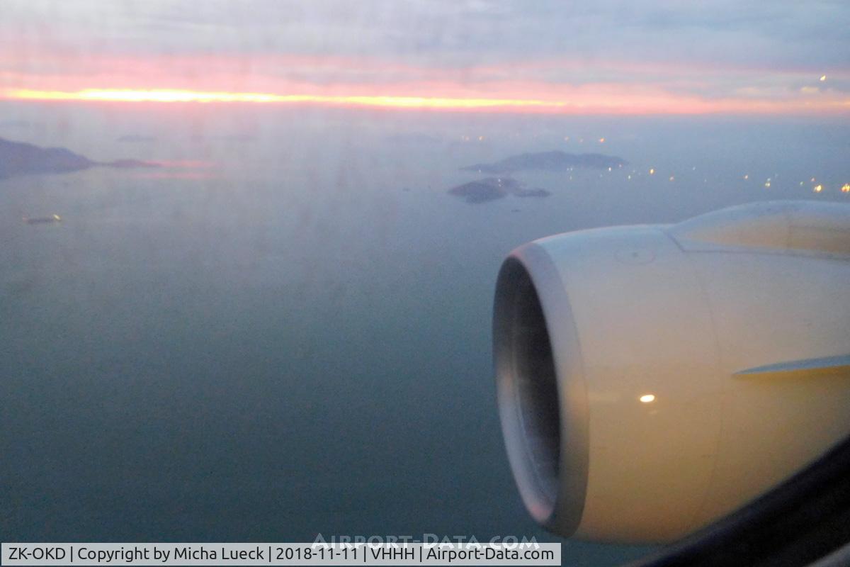 ZK-OKD, 2006 Boeing 777-219/ER C/N 29401, Approaching HKG for an early morning arrival