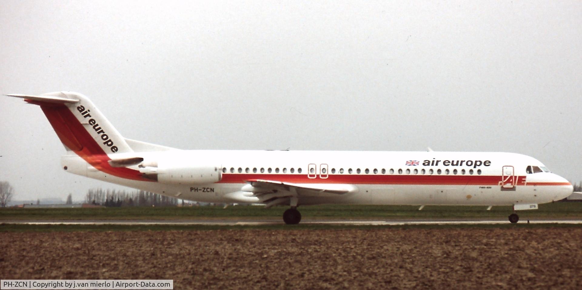 PH-ZCN, 1989 Fokker 100 (F-28-0100) C/N 11279, Taxiing Brussels '90s