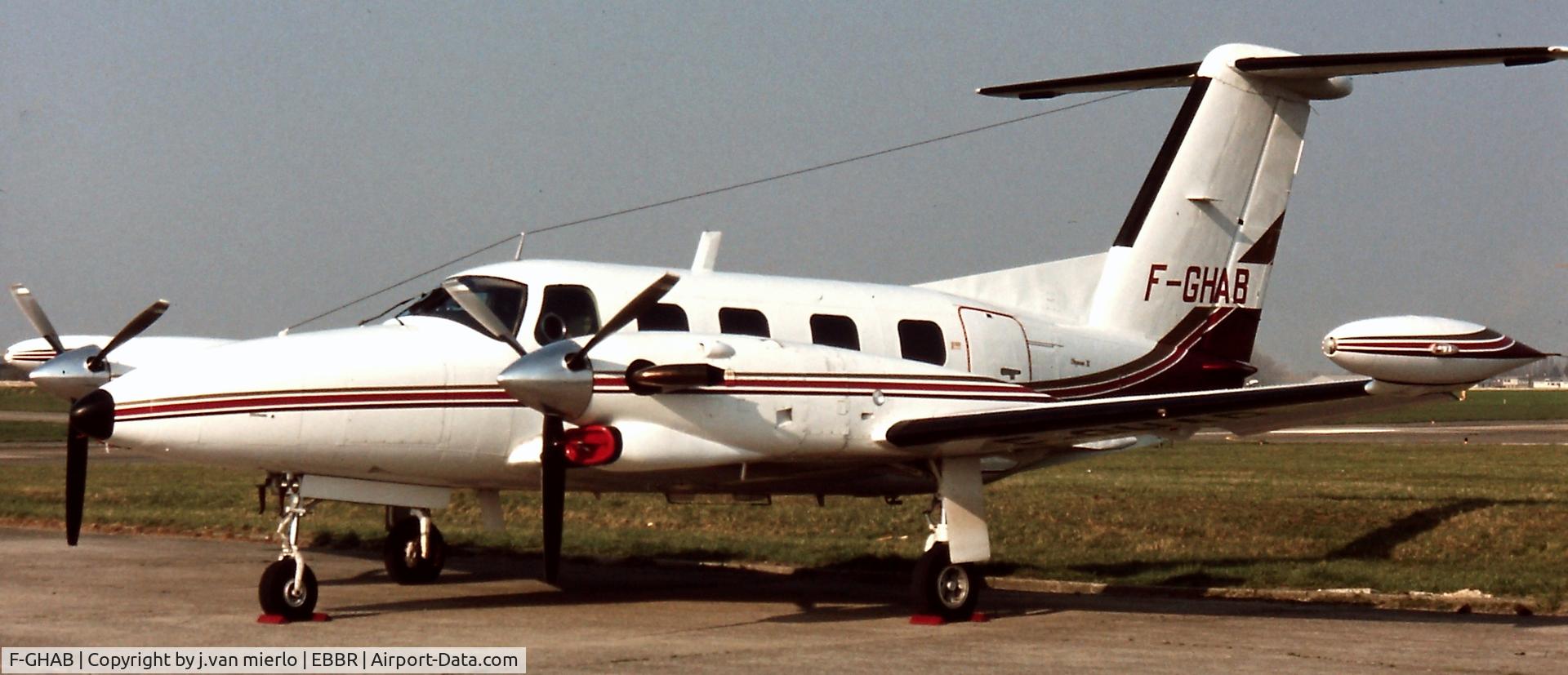 F-GHAB, 1981 Piper PA-42 Cheyenne III C/N 42-8001039, Brussels