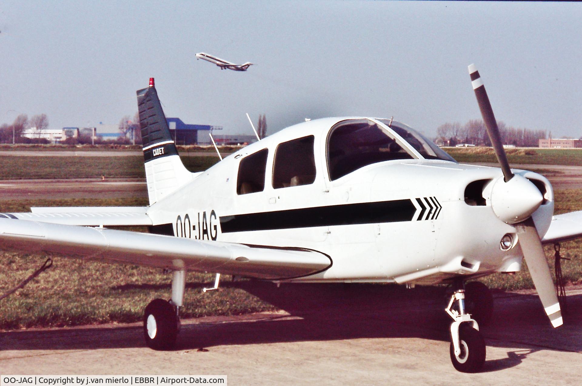 OO-JAG, 1989 Piper PA-28-161 Cadet C/N 2841247, Brussels