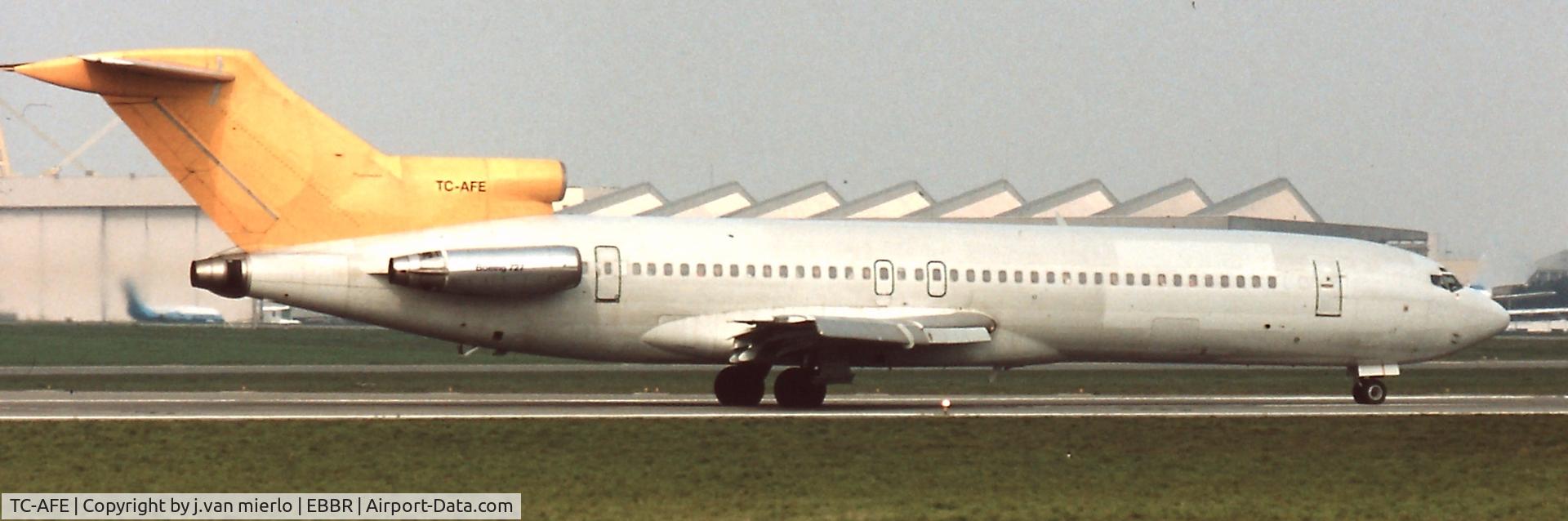 TC-AFE, 1975 Boeing 727-230 C/N 21114, Awaiting T/O clearance rwy 02 at Brussels