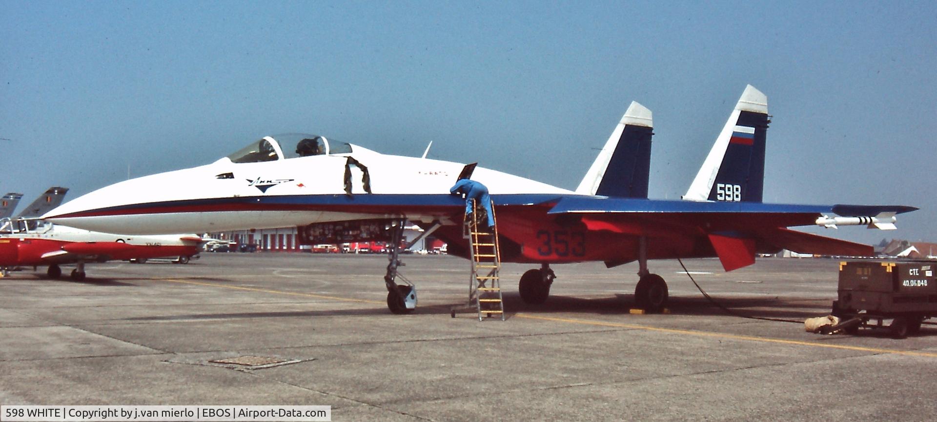 598 WHITE, Sukhoi Su-27P C/N 36911037820, EBOS AIRSHOW