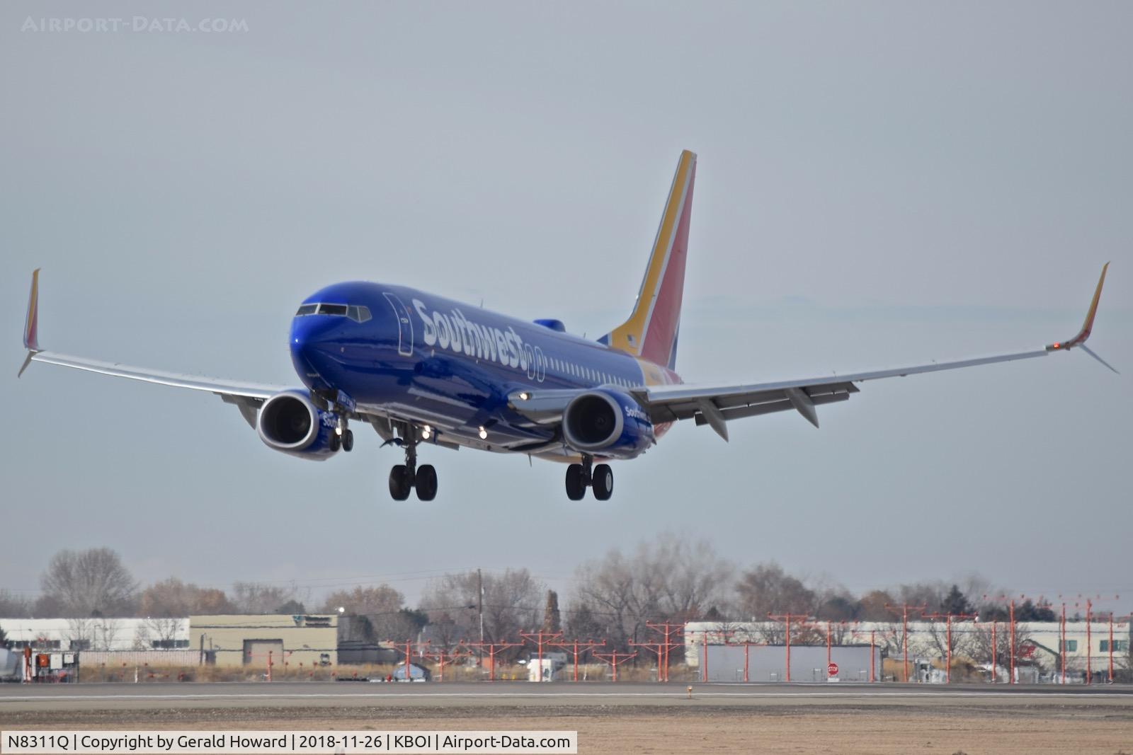 N8311Q, 2012 Boeing 737-8H4 C/N 38808, Landing RWY 10L.