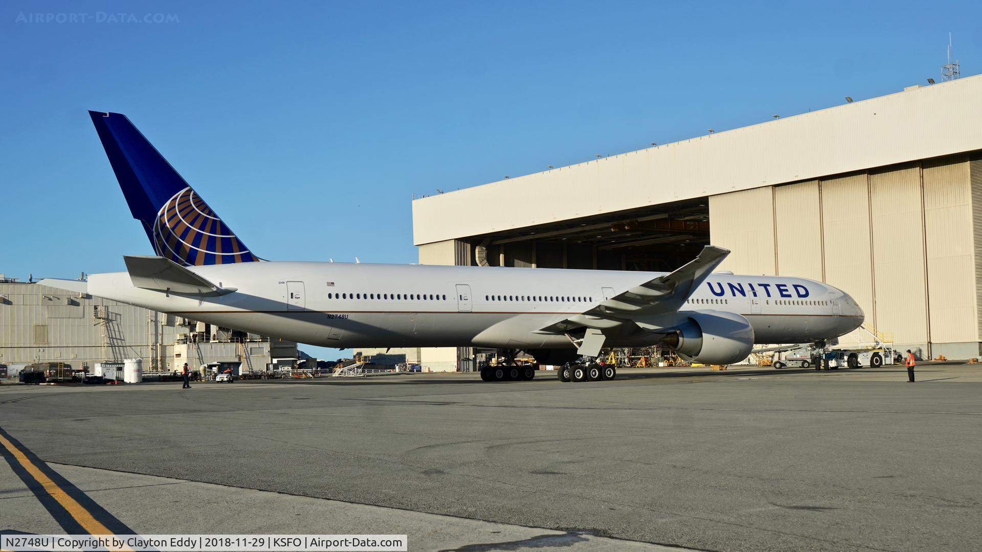 N2748U, 2018 Boeing 777-300/ER C/N 64994, SFO 2018.
