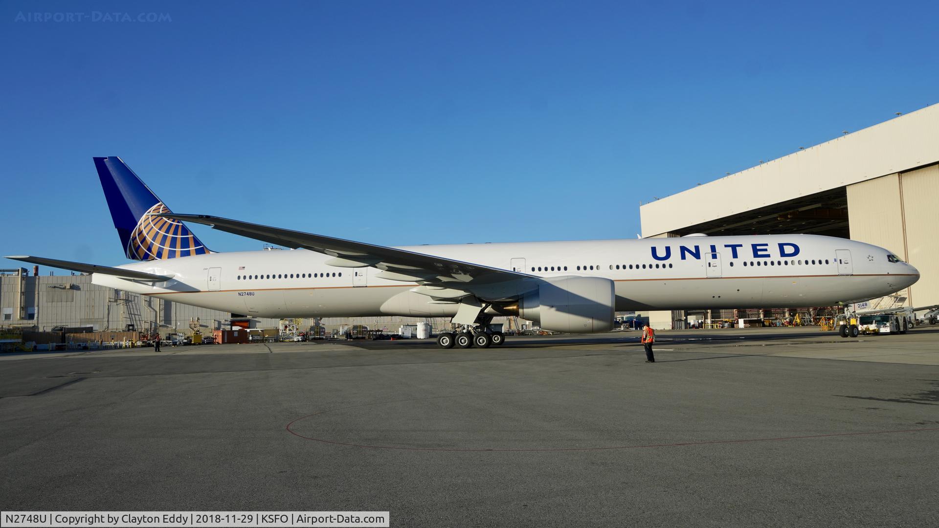 N2748U, 2018 Boeing 777-300/ER C/N 64994, SFO 2018.