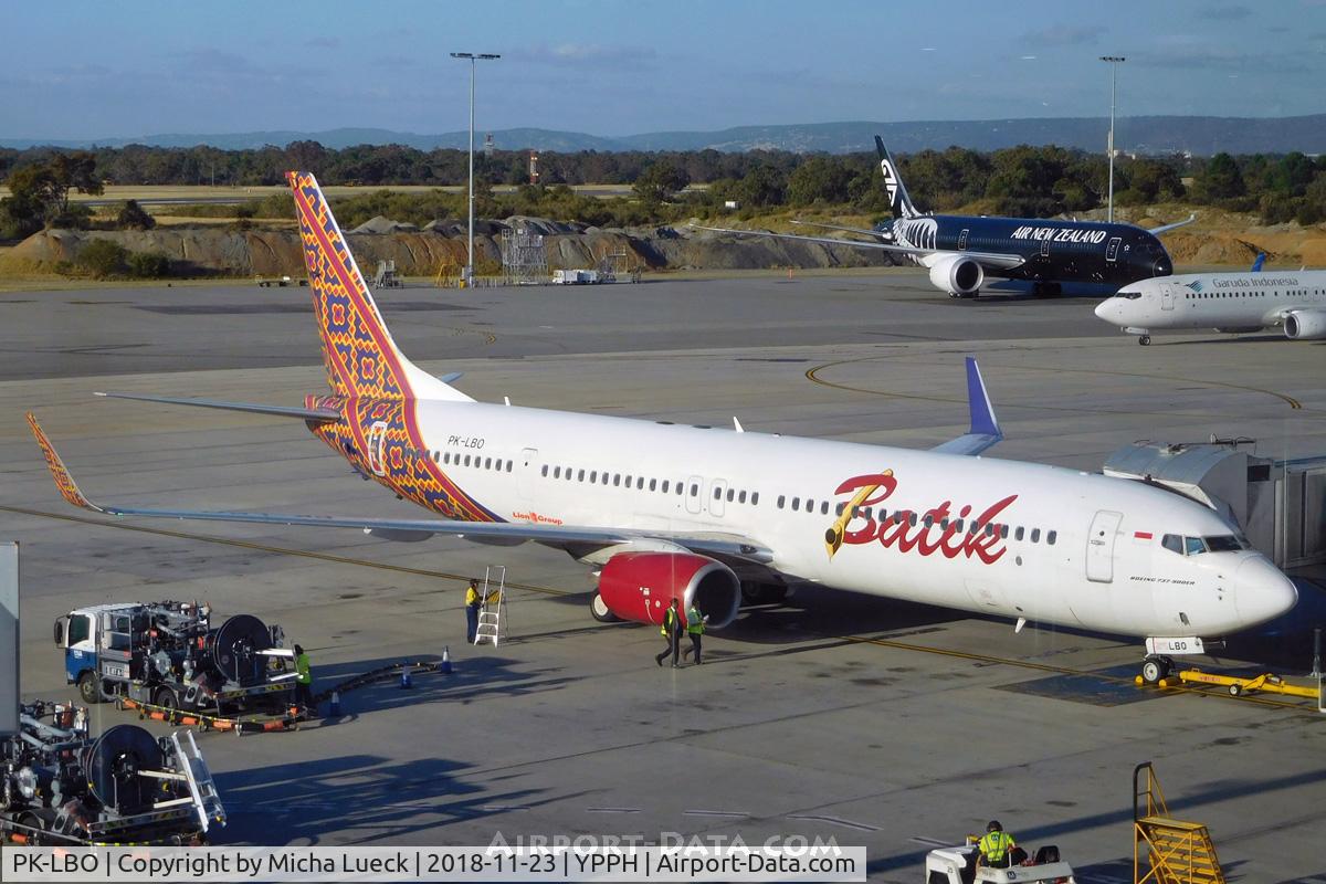 PK-LBO, 2013 Boeing 737-9GP/ER C/N 38731, At Perth