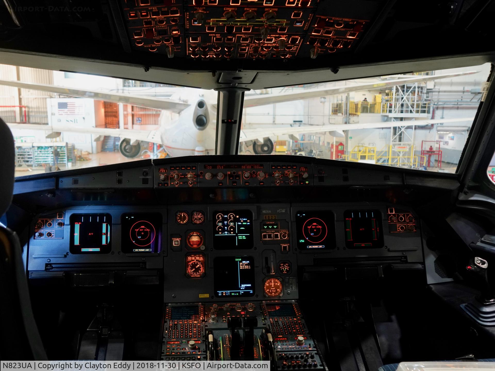 N823UA, 1998 Airbus A319-131 C/N 952, SFO 2018.