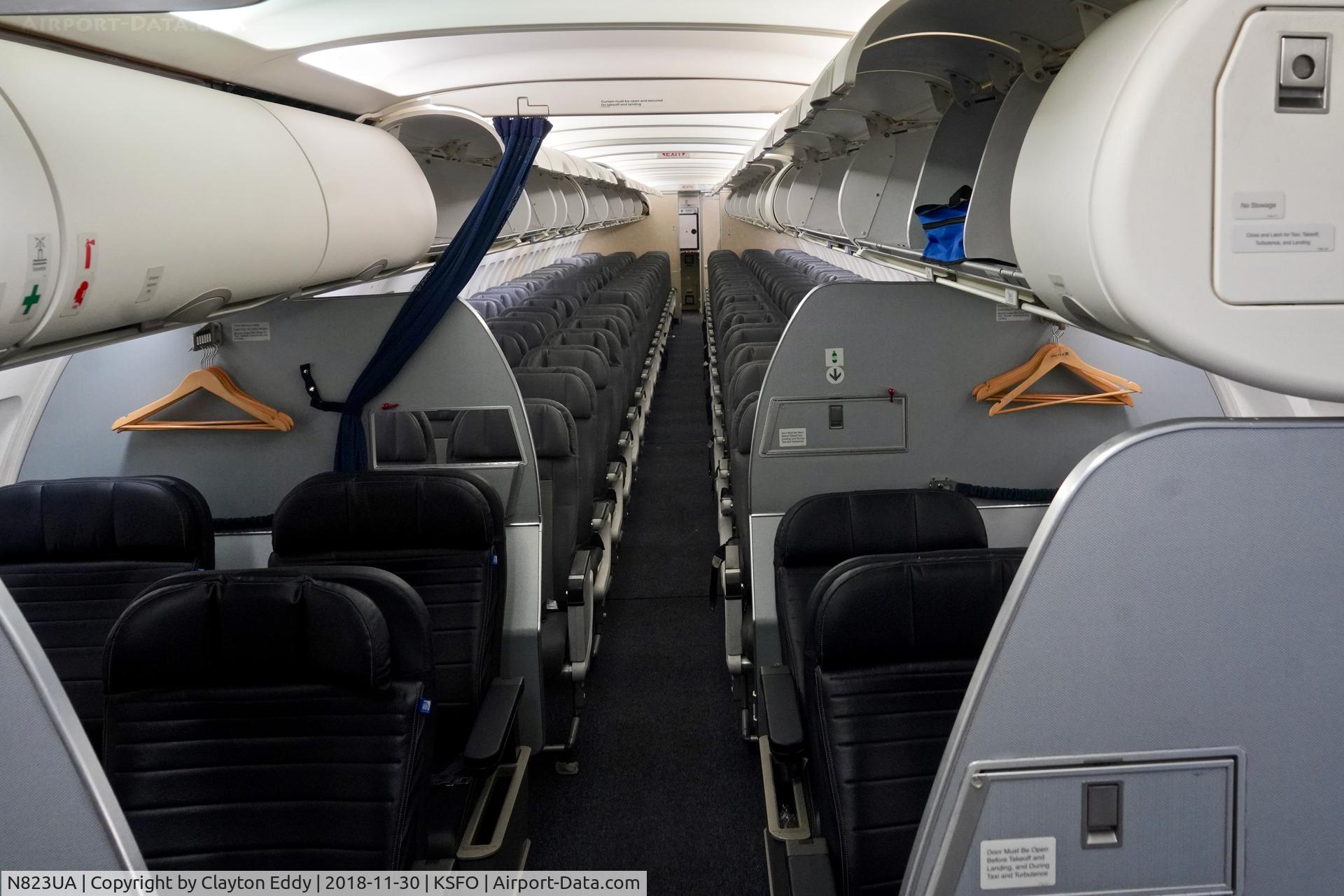 N823UA, 1998 Airbus A319-131 C/N 952, SFO 2018.