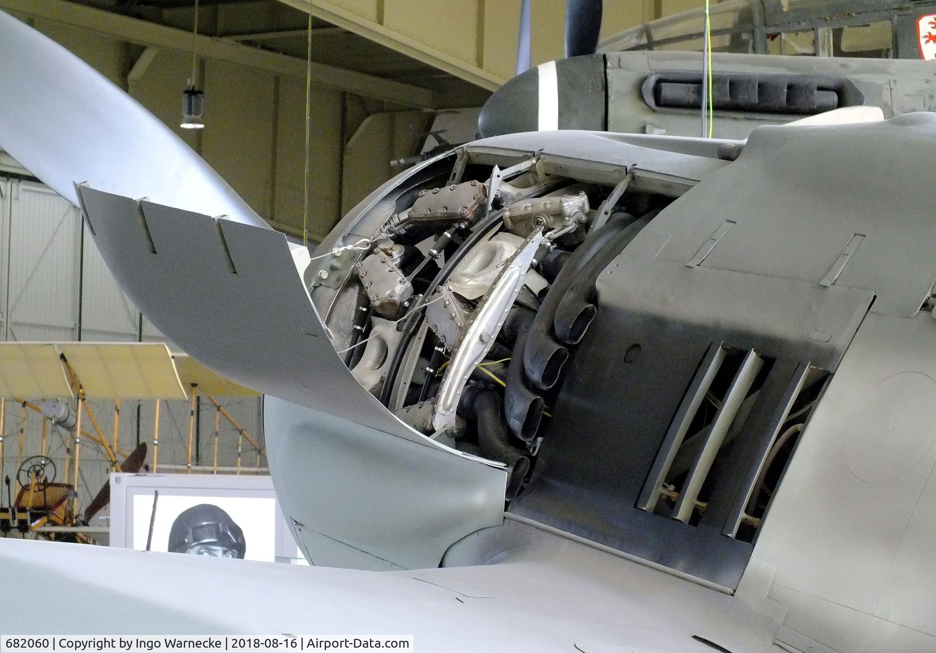 682060, Focke-Wulf Fw-190A-8 C/N 682060, Focke-Wulf Fw 190A-8 (rebuilt mainly with parts of 682060) at the Luftwaffenmuseum (German Air Force museum), Berlin-Gatow