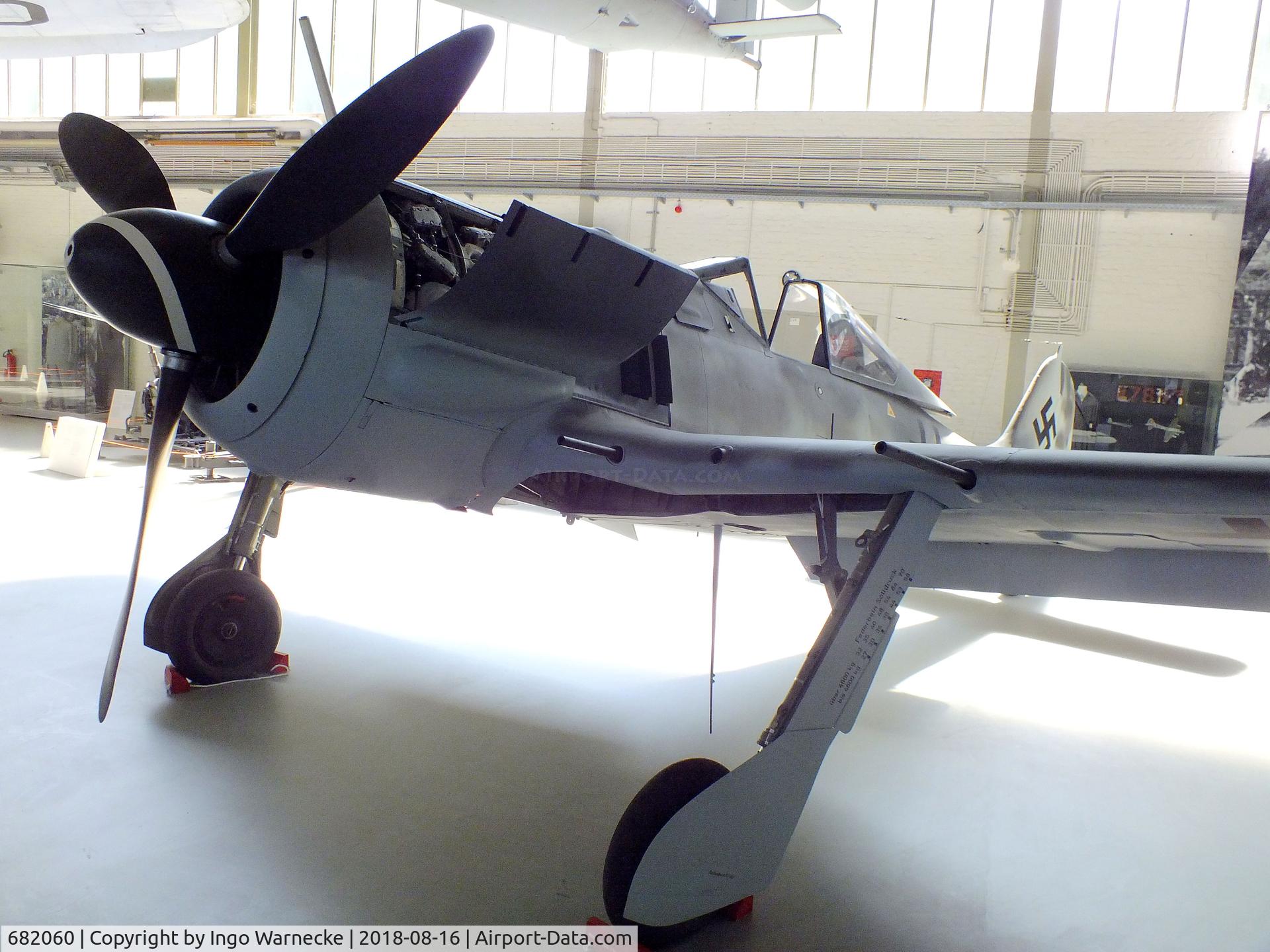 682060, Focke-Wulf Fw-190A-8 C/N 682060, Focke-Wulf Fw 190A-8 (rebuilt mainly with parts of 682060) at the Luftwaffenmuseum (German Air Force museum), Berlin-Gatow