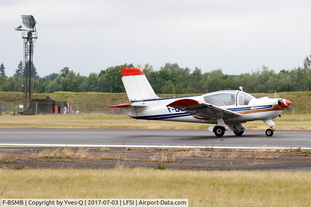 F-BSMB, , Socata MS-893A Rallye Commodore 180, Taxiing to holding point rwy 29, St Dizier-Robinson Air Base 113 (LFSI) Open day 2017