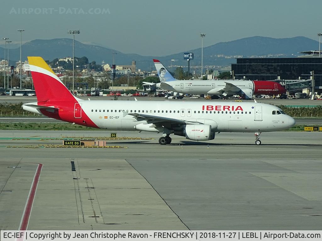 EC-IEF, 2001 Airbus A320-214 C/N 1655, 
