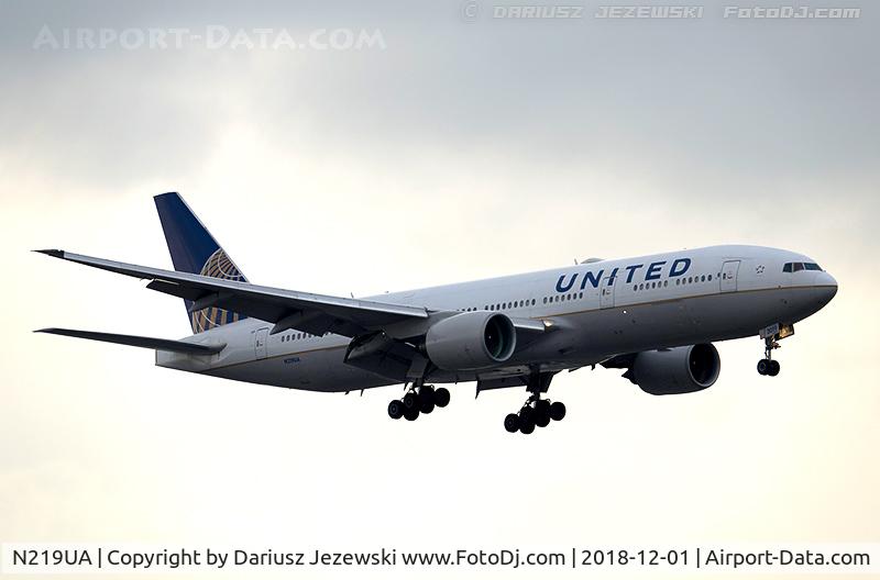 N219UA, 2001 Boeing 777-222 C/N 30551, Boeing 777-222/ER - United Airlines  C/N 30551, N219UA