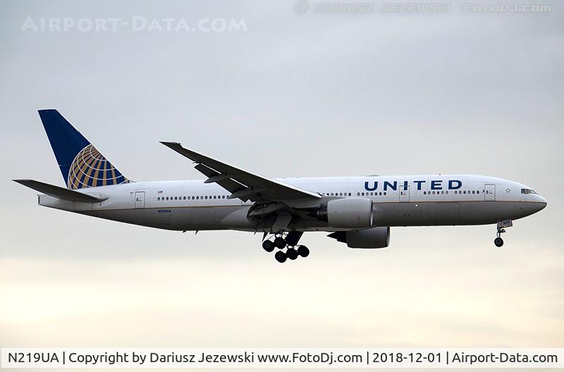 N219UA, 2001 Boeing 777-222 C/N 30551, Boeing 777-222/ER - United Airlines  C/N 30551, N219UA