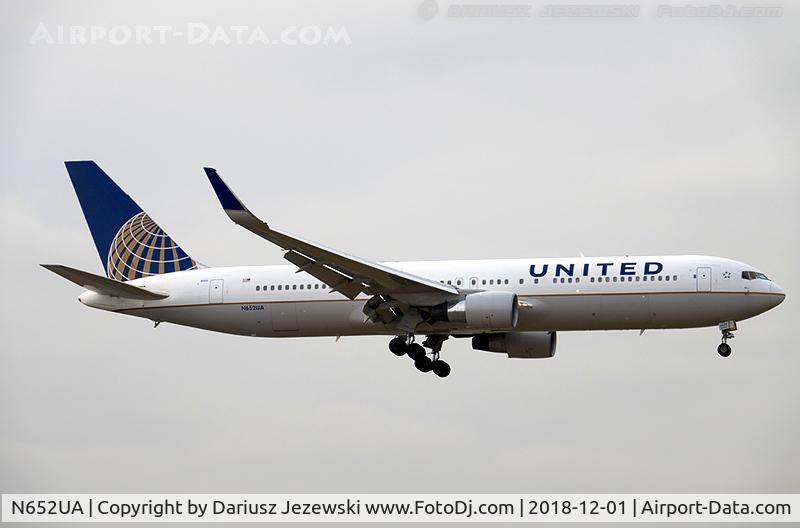 N652UA, 1992 Boeing 767-322 C/N 25390, Boeing 767-322/ER - United Airlines  C/N 25390, N652UA