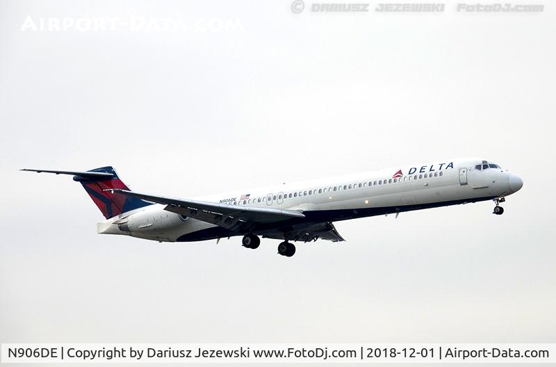 N906DE, 1992 McDonnell Douglas MD-88 C/N 53415, McDonnell Douglas MD-88 - Delta Air Lines  C/N 53415, N906DE
