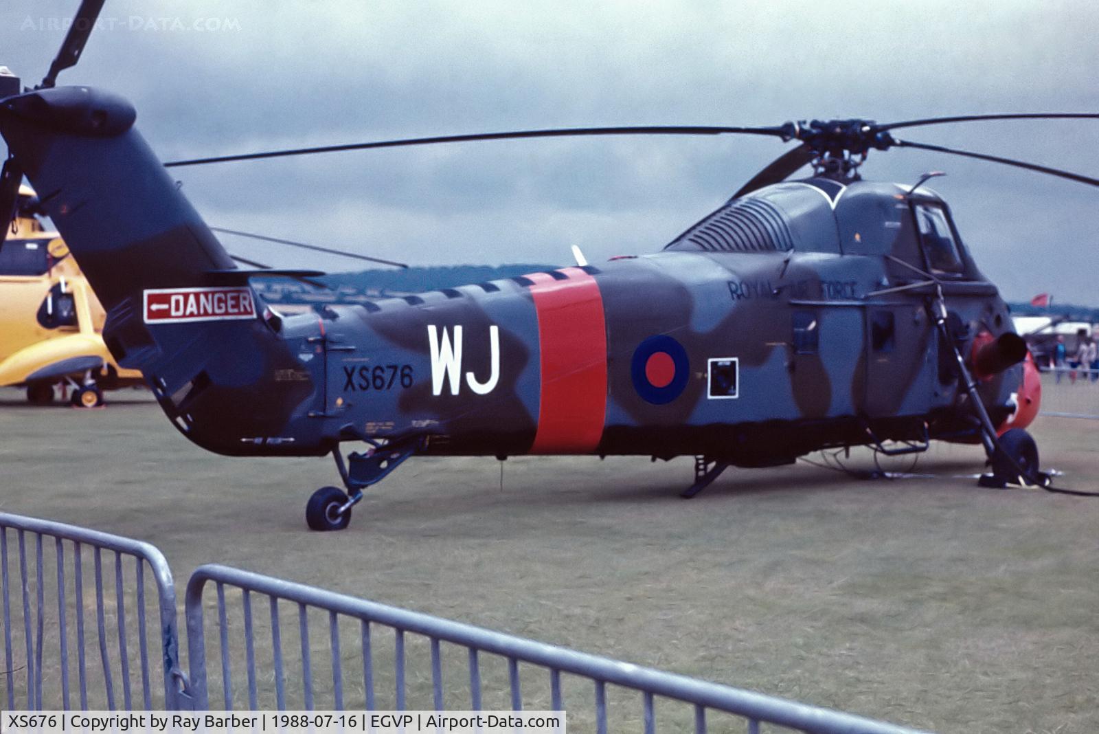 XS676, 1965 Westland Wessex HC.2 C/N WA195, XS676   Westland WS.58 Wessex HC.2 [WA195] (Royal Air Force) AAC Middle Wallop~G @16/07/1988