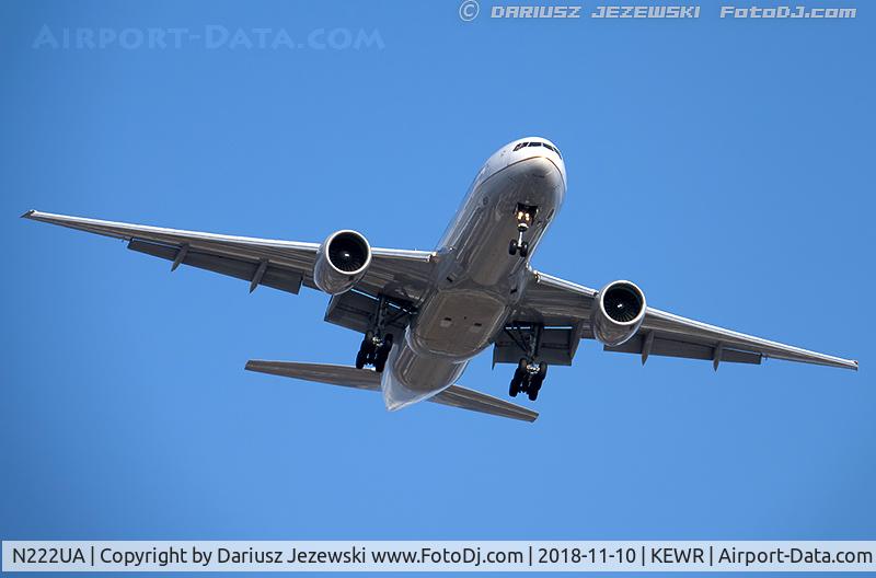 N222UA, 2001 Boeing 777-222 C/N 30553, Boeing 777-222/ER - United Airlines  C/N 30553, N222UA