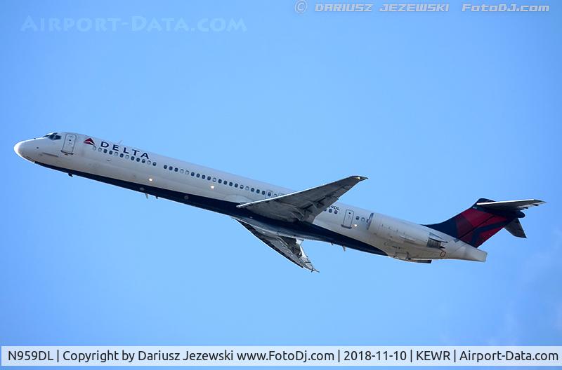 N959DL, 1990 McDonnell Douglas MD-88 C/N 49978, McDonnell Douglas MD-88 - Delta Air Lines  C/N 49978, N959DL