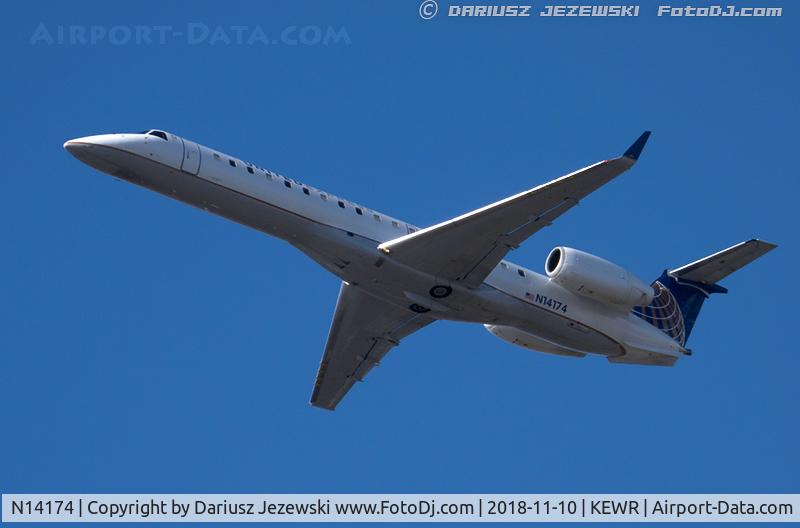 N14174, 2004 Embraer ERJ-145XR (EMB-145XR) C/N 14500876, Embraer ERJ-145XR (EMB-145XR) - United Express (ExpressJet Airlines)   C/N 14500876, N14174