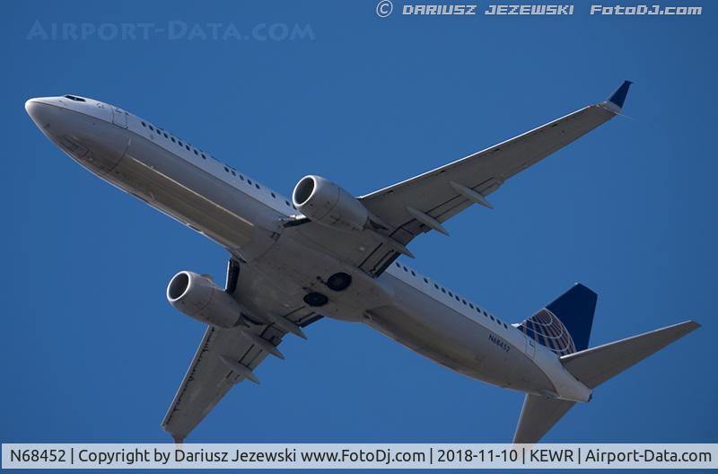 N68452, 2012 Boeing 737-924/ER C/N 40005, Boeing 737-924/ER - United Airlines  C/N 40005, N68452