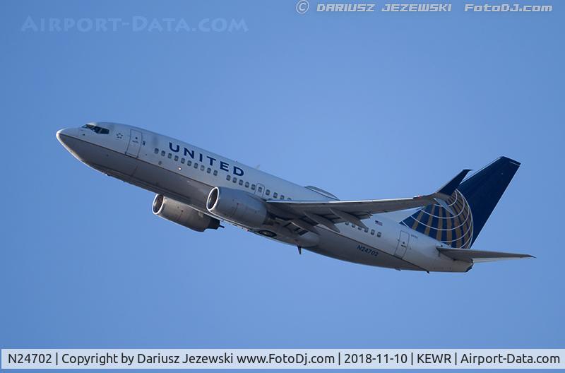 N24702, 1998 Boeing 737-724 C/N 28763, Boeing 737-724 - United Airlines  C/N 28763, N24702