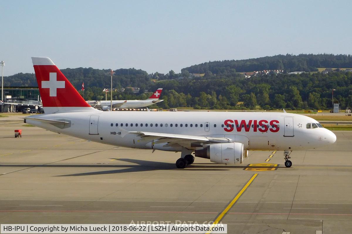 HB-IPU, 1997 Airbus A319-112 C/N 713, At Zurich