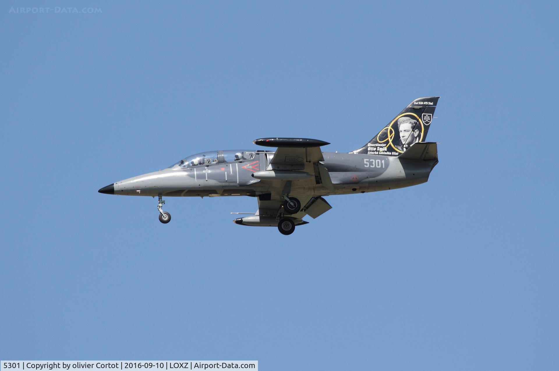 5301, Aero L-39CM Albatros C/N 915301, landing at Zeltweg