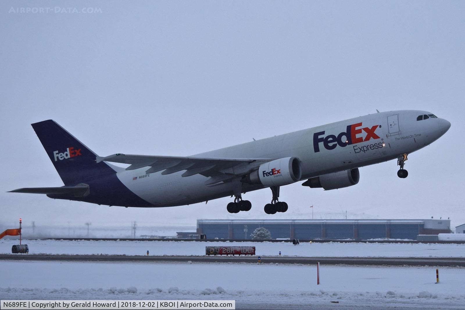 N689FE, 2007 Airbus A300F4-605R C/N 0875, Departing RWY 28R.