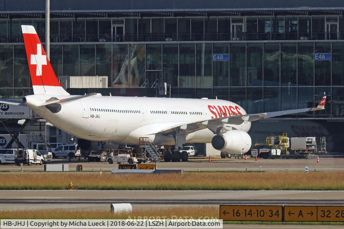 HB-JHJ, 2010 Airbus A330-343X C/N 1188, At Zurich