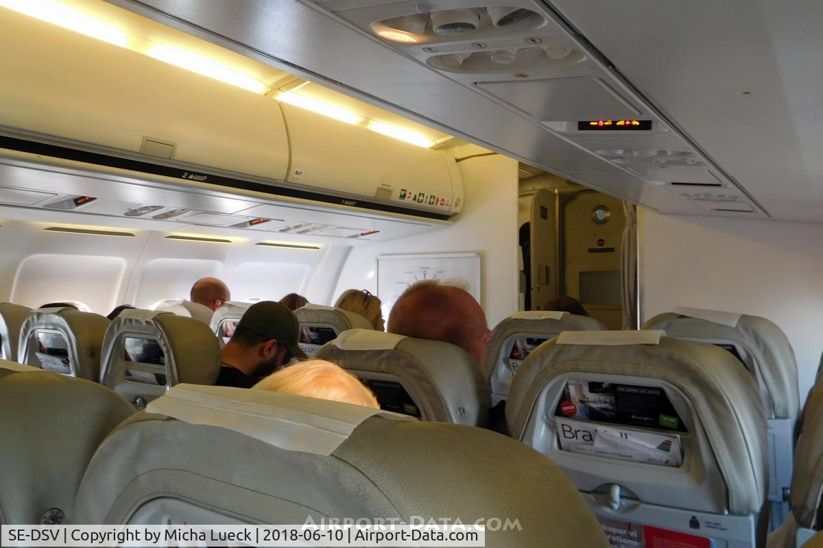 SE-DSV, 1994 British Aerospace Avro 146-RJ100A C/N E3250, 3-3 seating on an Avro (GOT-BMA)