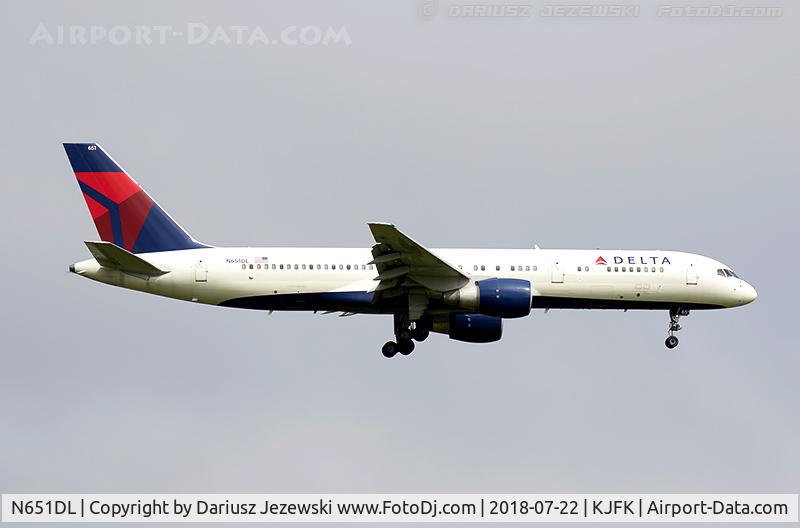 N651DL, 1989 Boeing 757-232 C/N 24391, Boeing 757-232 - Delta Air Lines  C/N 24391, N651DL