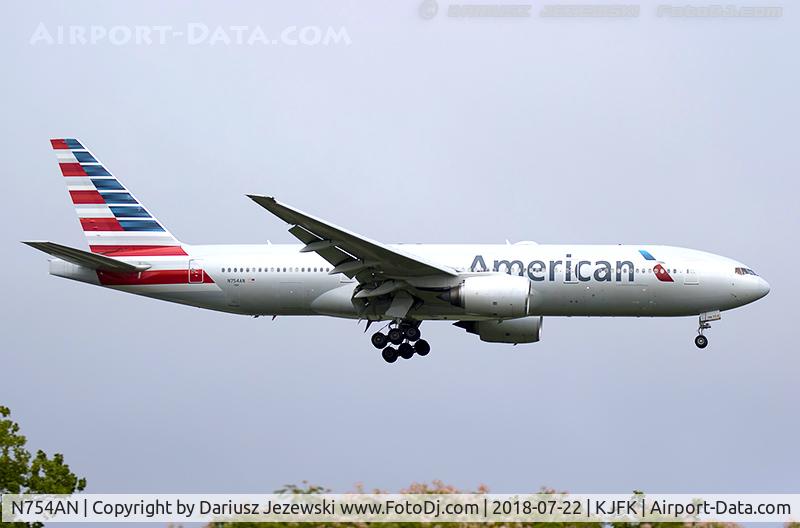 N754AN, 2001 Boeing 777-223 C/N 30262, Boeing 777-223/ER - American Airlines  C/N 30262, N754AN