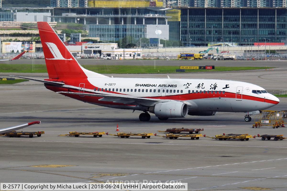 B-2577, 2000 Boeing 737-76D C/N 30168, At Hong Kong