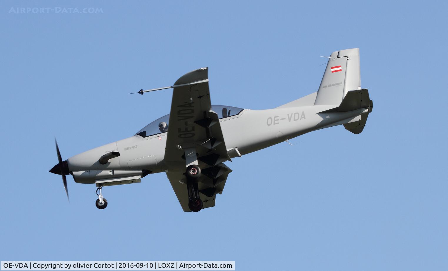 OE-VDA, Diamond DART-450 C/N A-001, landing at Zeltweg