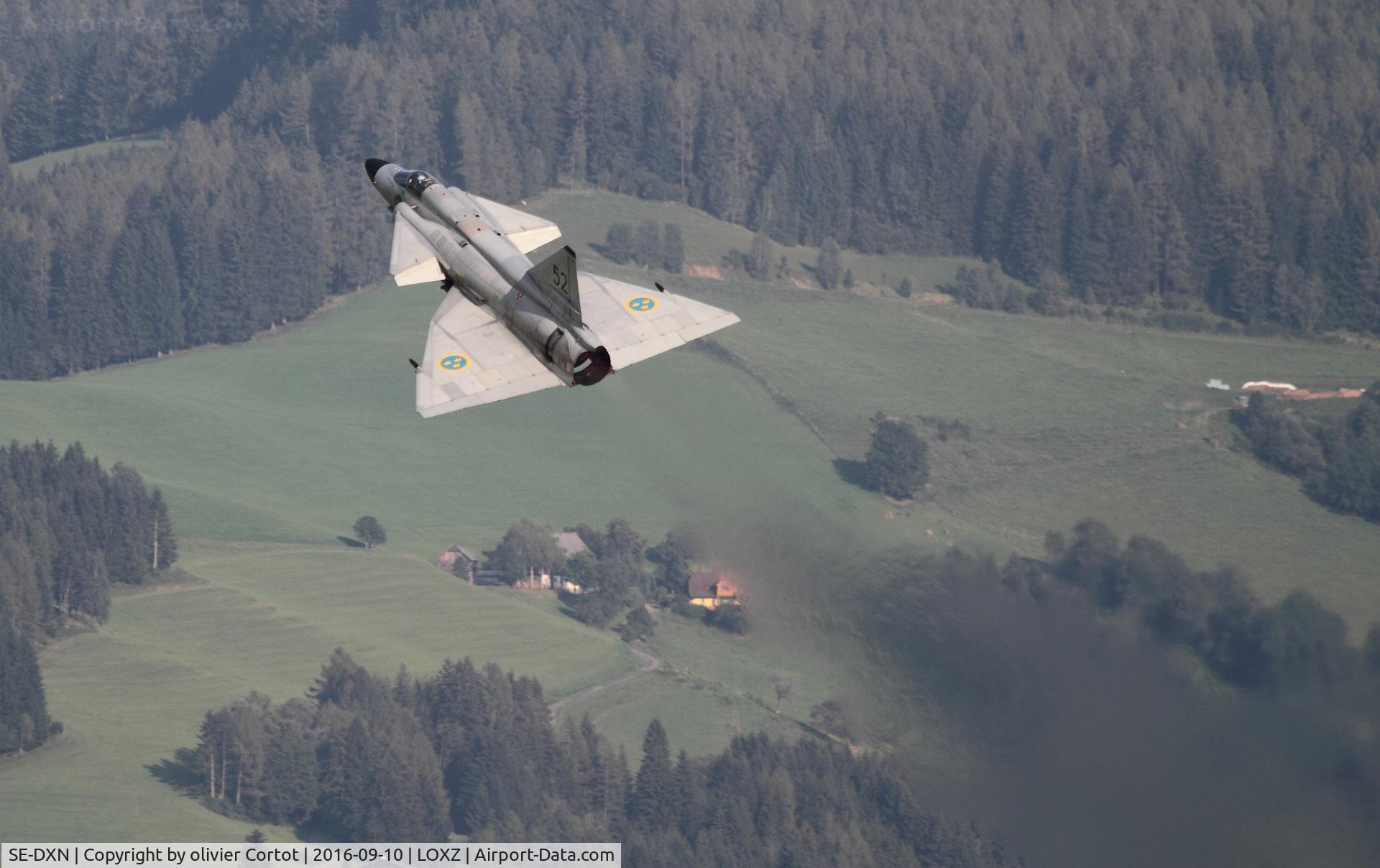 SE-DXN, 1977 Saab AJS 37 Viggen C/N 37098, over the austrian alps, Air Power 16